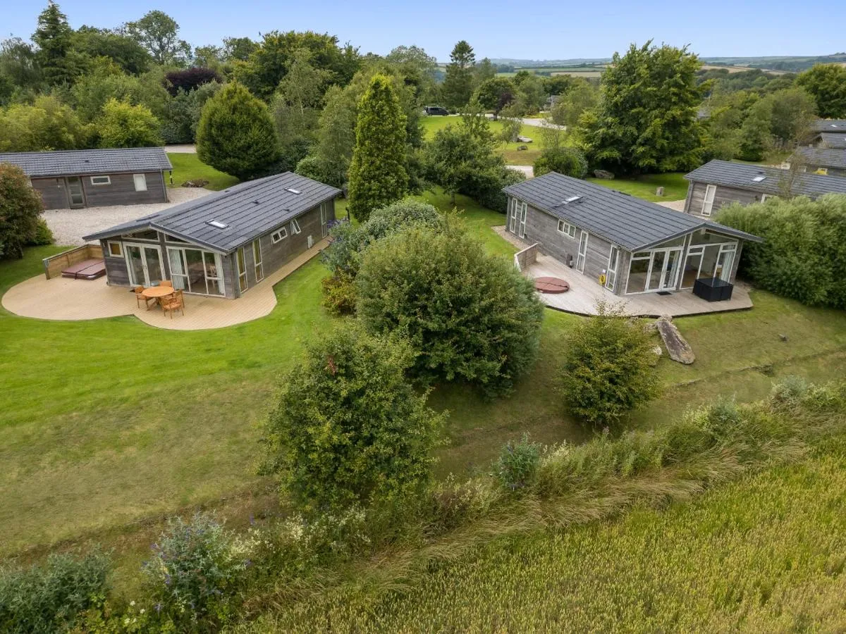 Image 4 of 12 Horizon View