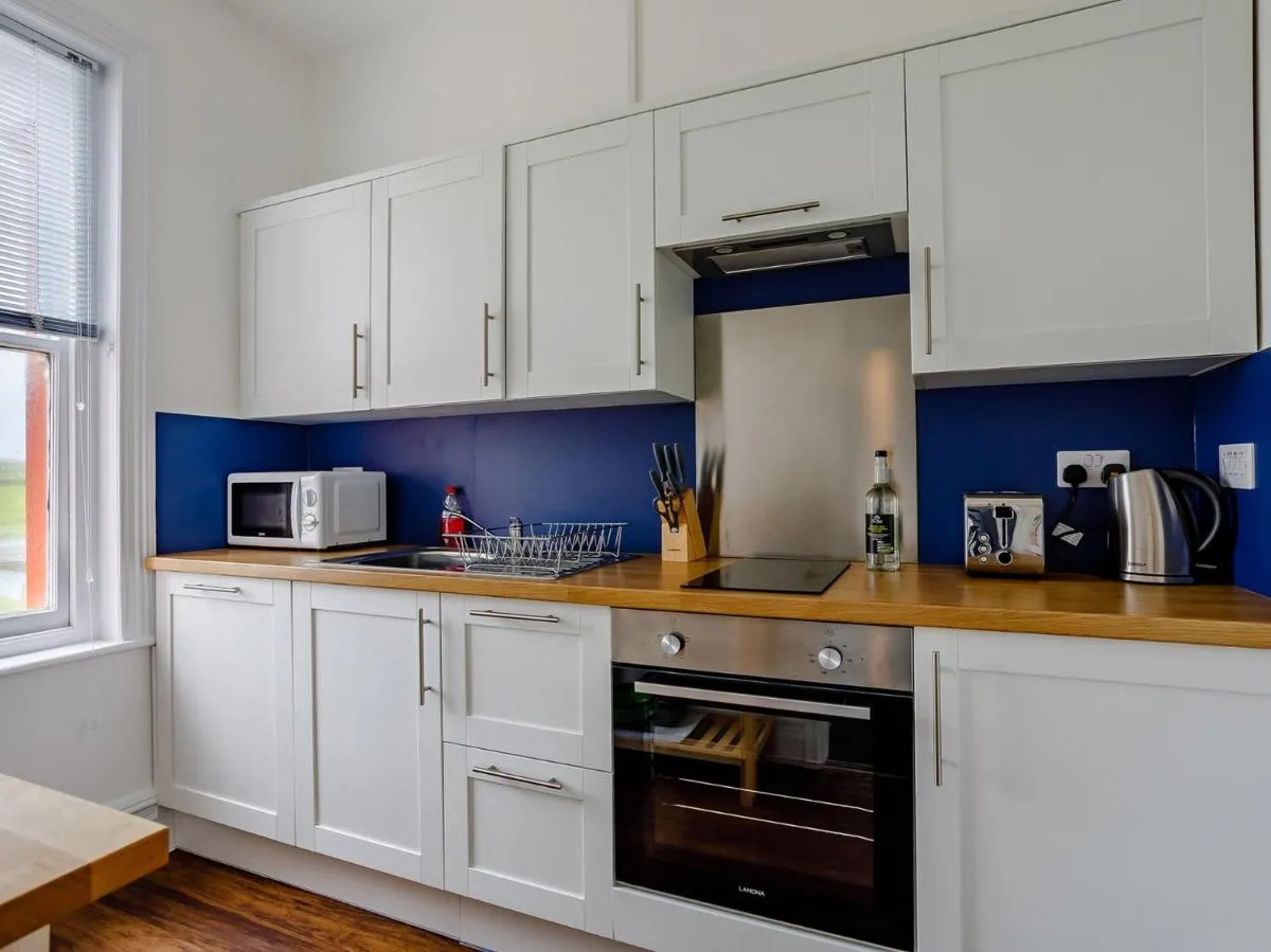Image 3 of 1 Bed in Bude 78610