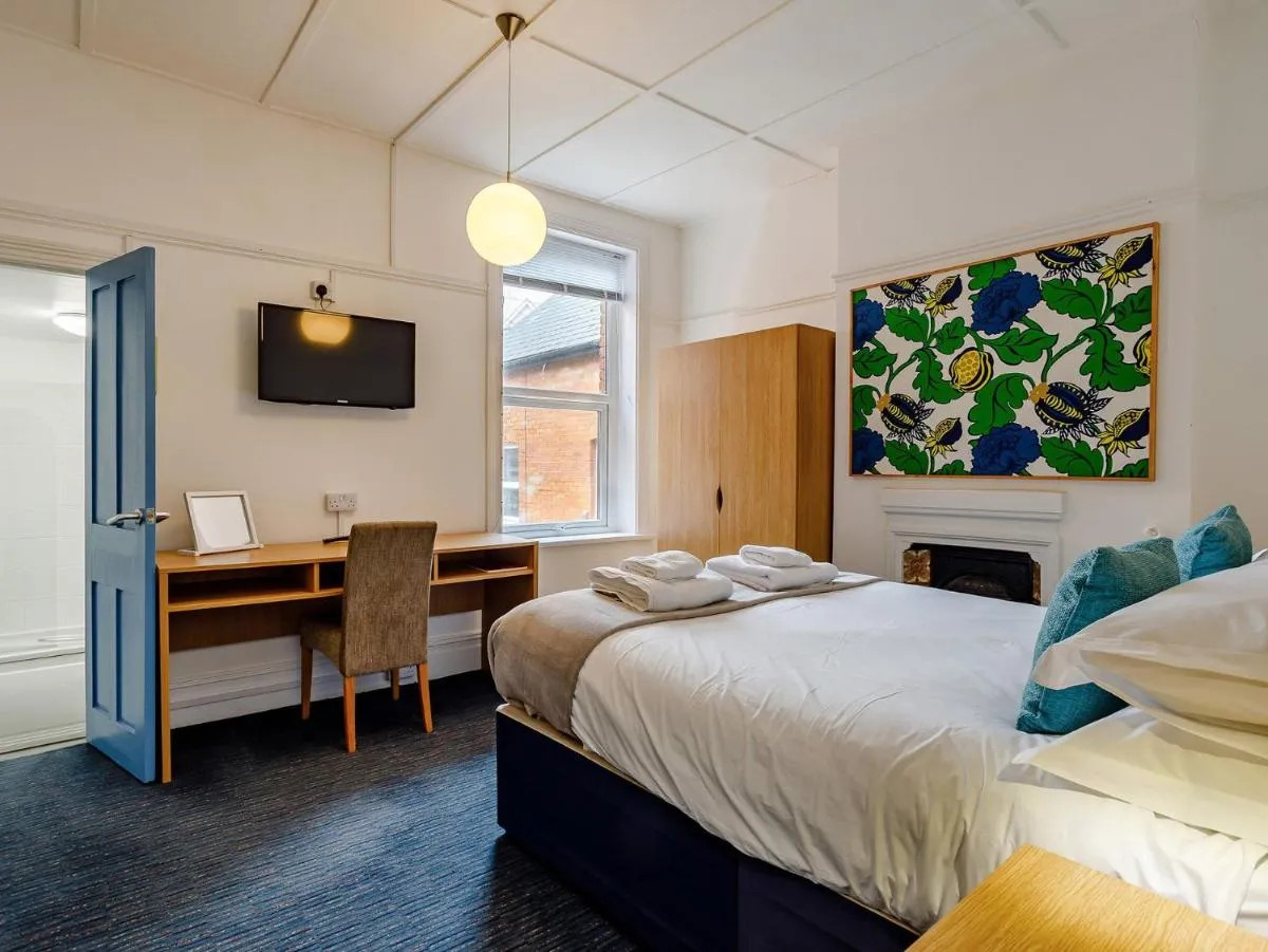 Image 1 of 1 Bed in Bude 78610