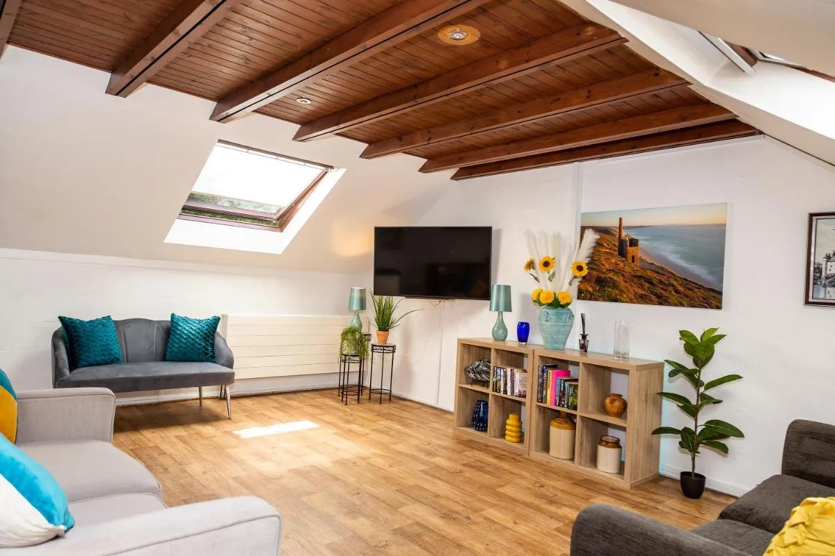 Image 4 of 1 Bedroom studio with free parking