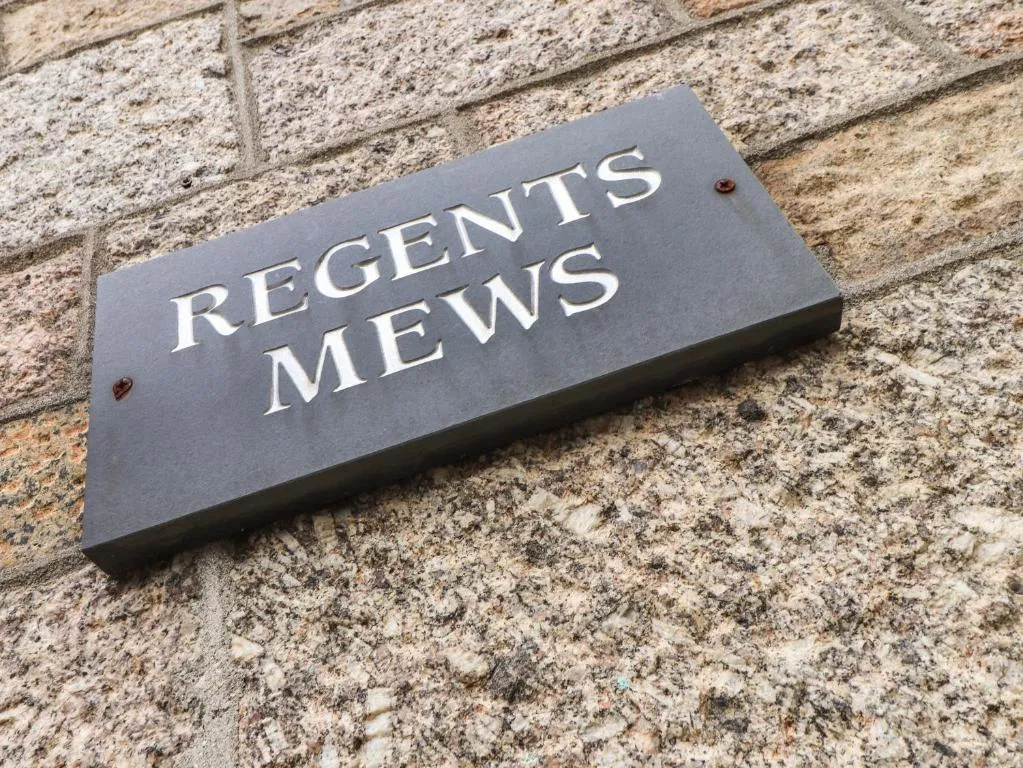 Image 4 of 1 Regents Mews