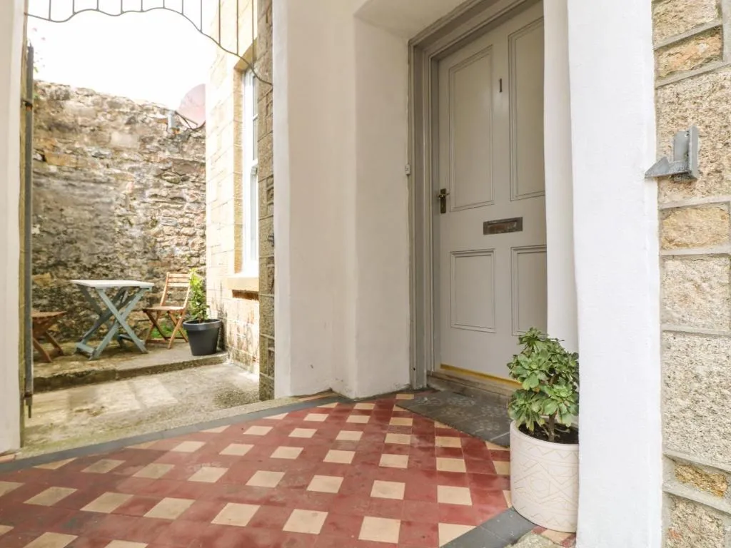 Image of 1 Regents Mews