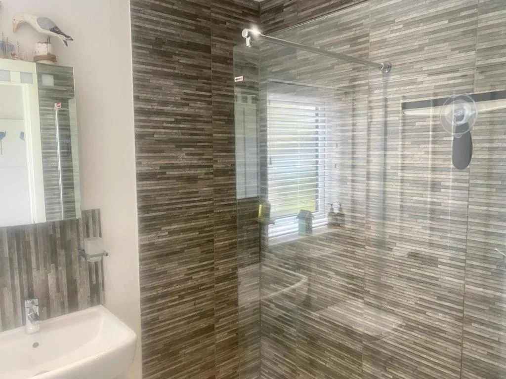 Image 1 of 2 Bedroom cottage sleeps 4 with Hot-tub, & shared Pool use