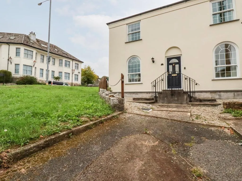 Image of 2 Old Talbot Cottages