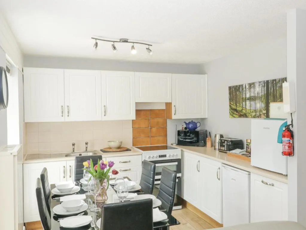Image 6 of 9 Manorcombe Bungalows