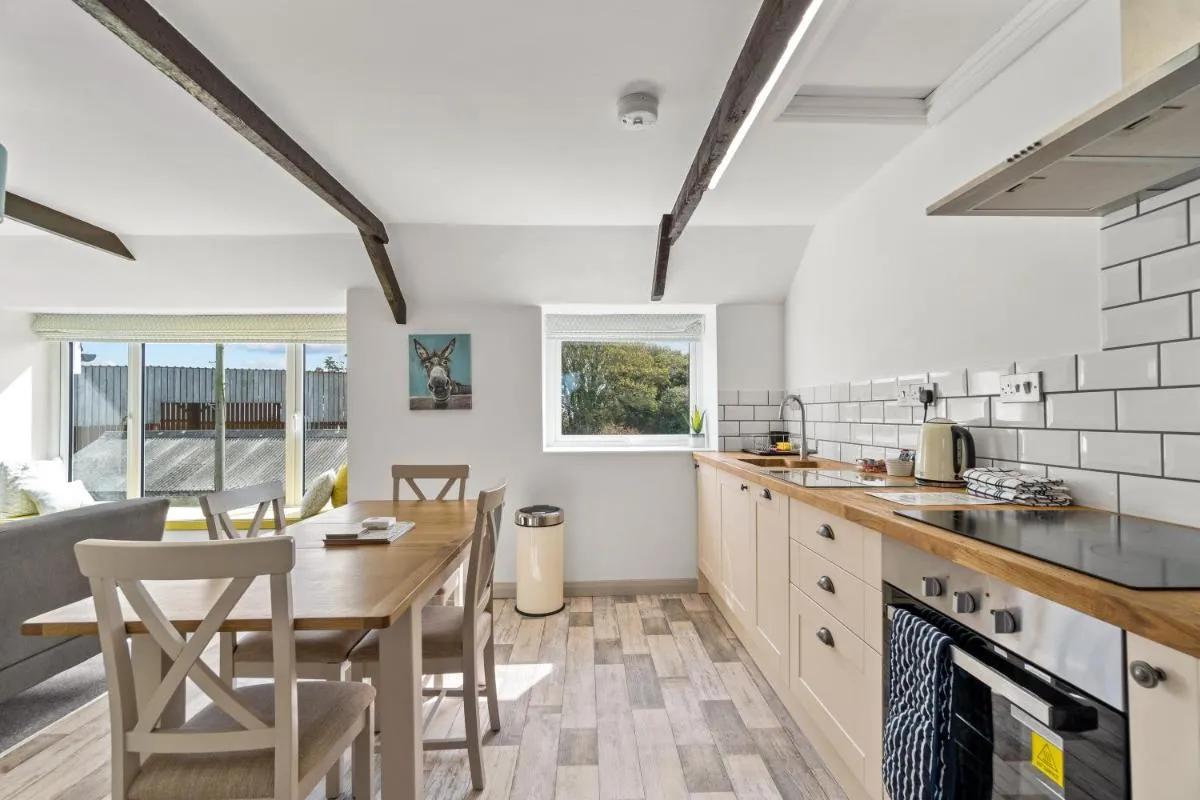 Image 2 of Arrowan Common Farm Cottages