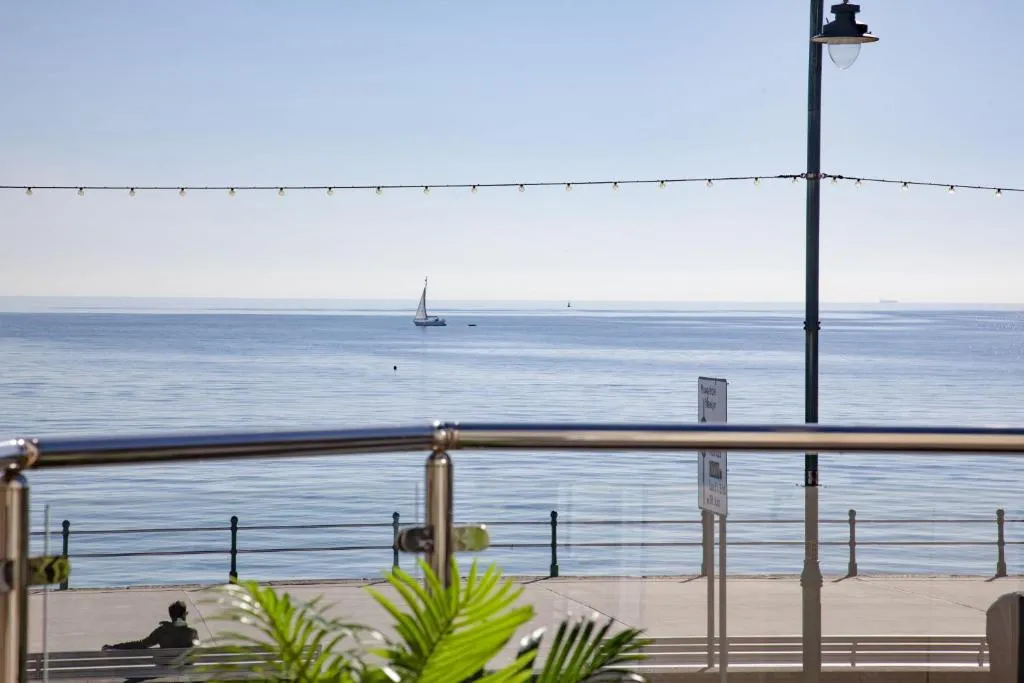 Image 3 of Atlantic View, Penzance