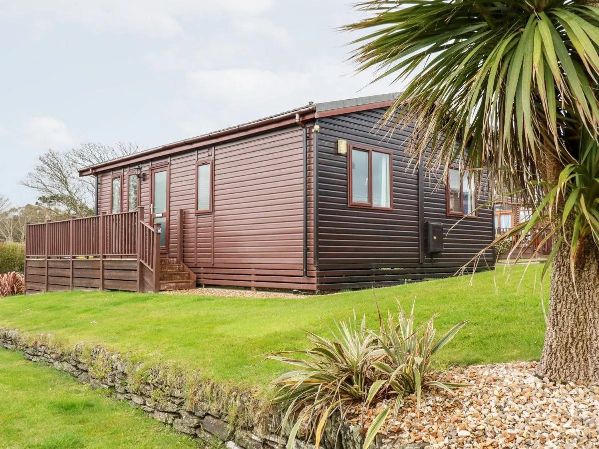 Image 5 of Bay Lodge