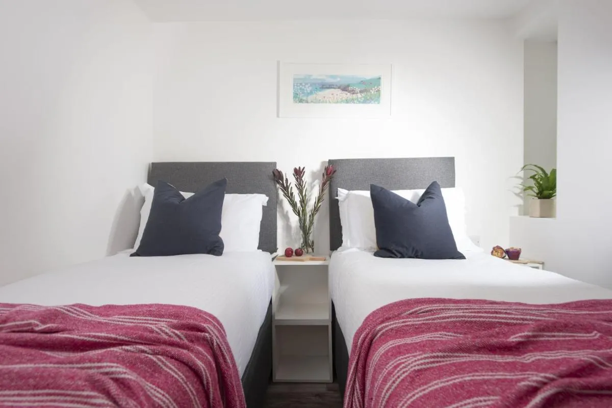 Image 1 of Beachview Apartment 1, Crantock, Newquay