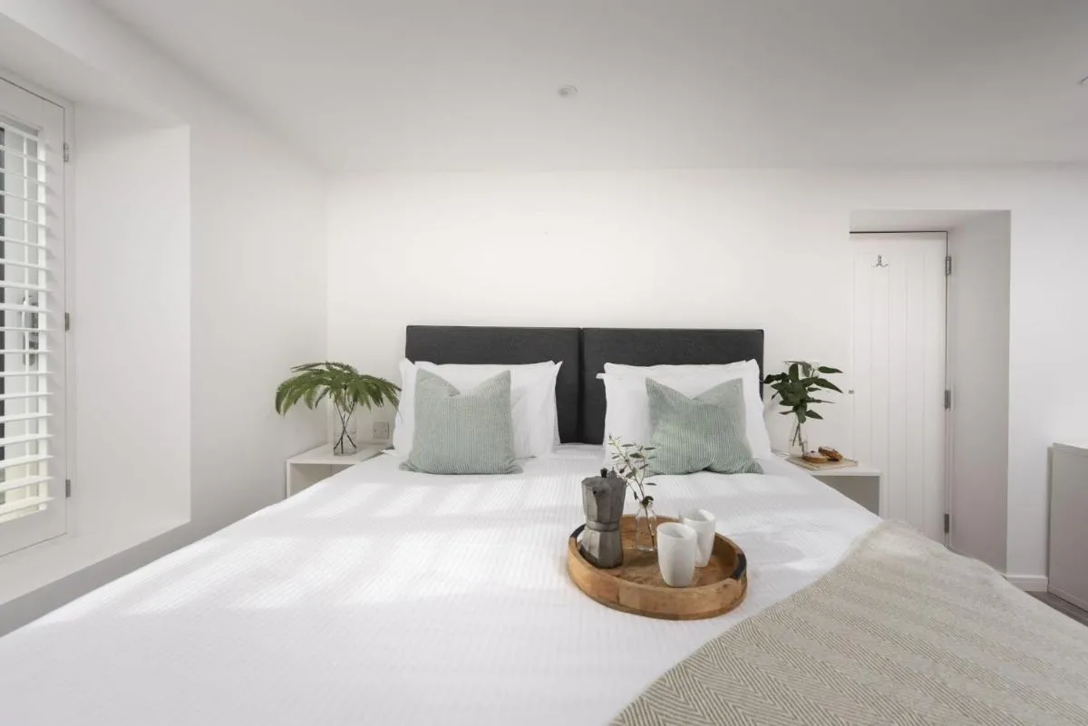 Image 1 of Beachview Apartment 5, Crantock, Newquay