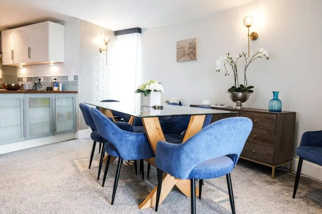 Image 3 of Beautiful 3 bedroom apartment by the Sea