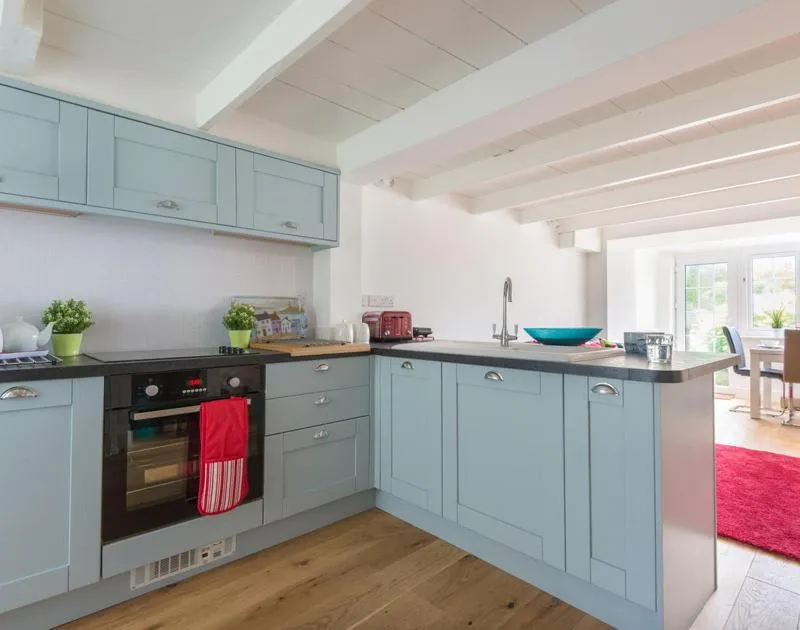 Image 3 of Beehive Cottage