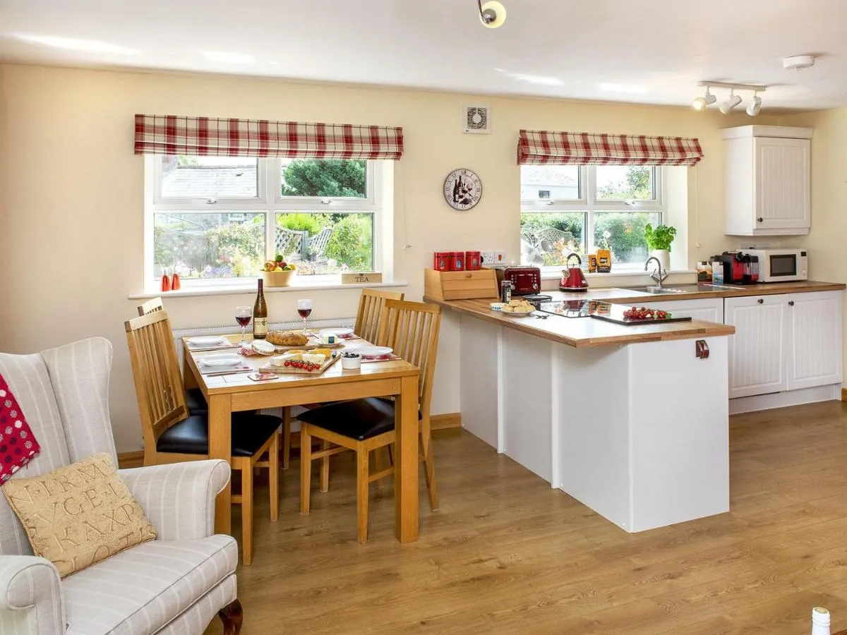 Image 3 of Blackberry Cottage