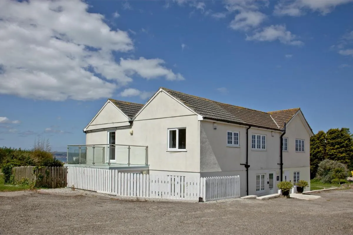 Image 5 of Blue Bay, Marazion