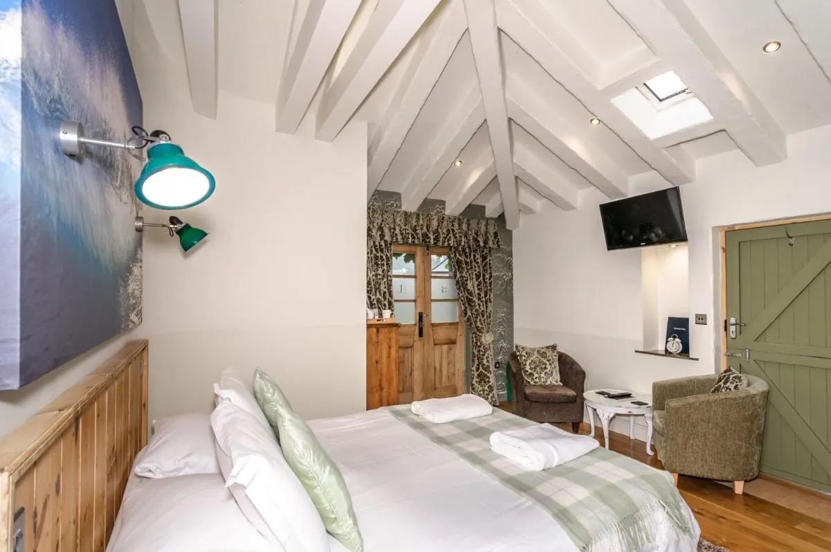 Image 4 of Bradleigh Lodge
