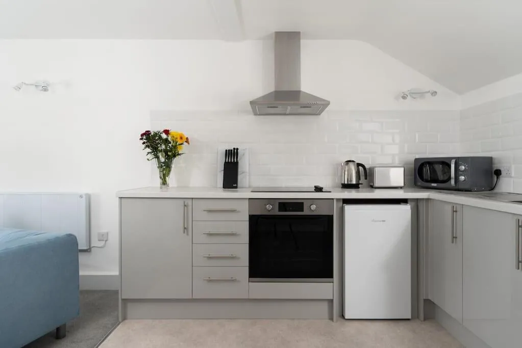 Image 2 of Bright and Modern St Just 1 bedroom apartment in old Cornwall