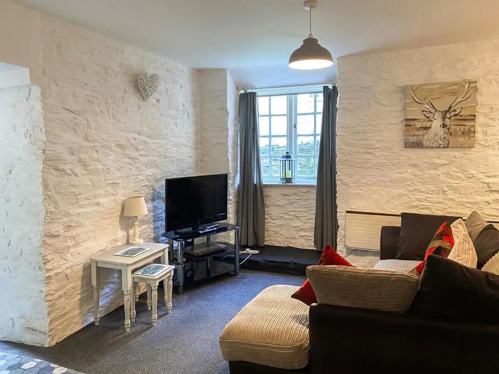 Image of Carpenters Cottage – Cv17