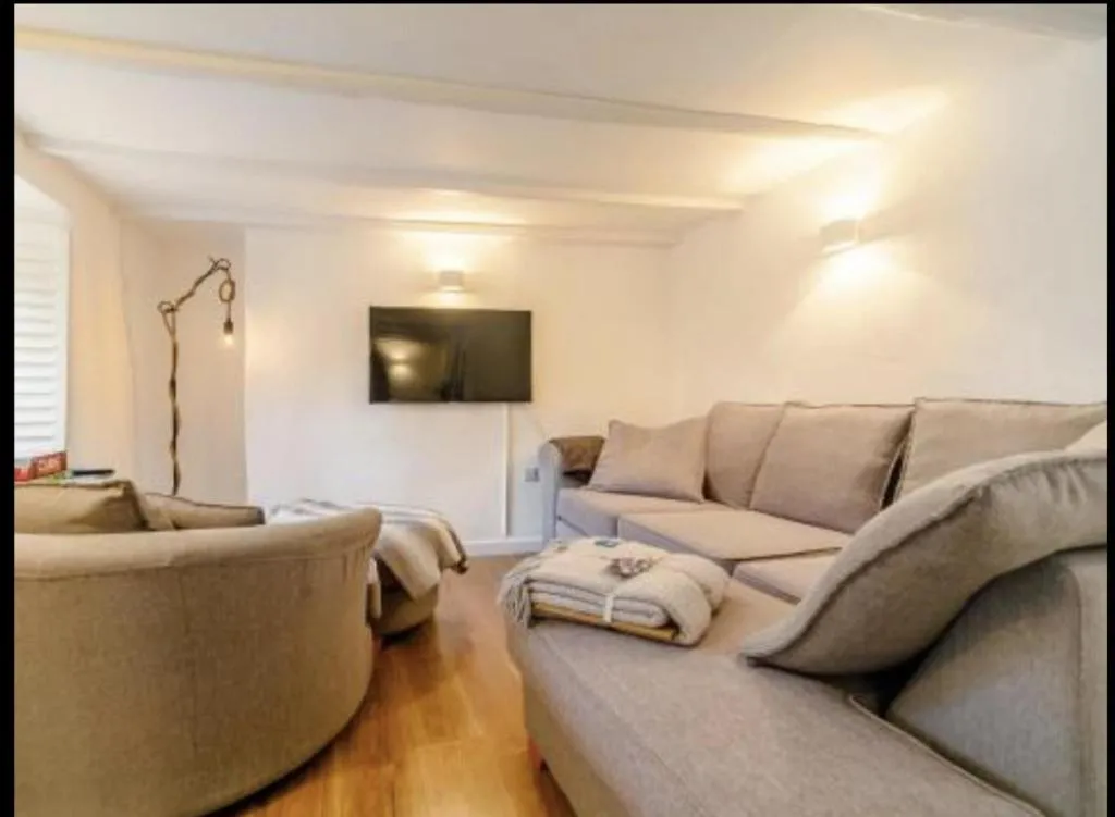 Image 3 of Charming 2-Bed Cottage in Wadebridge Cornwall