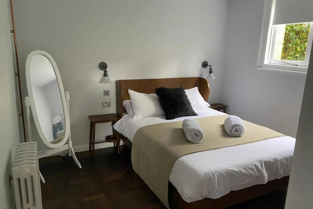 Image 1 of Classroom Flat Suite in a converted school in Fowey town centre