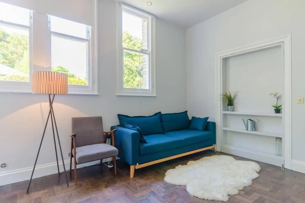 Image 6 of Classroom Flat Suite in a converted school in Fowey town centre