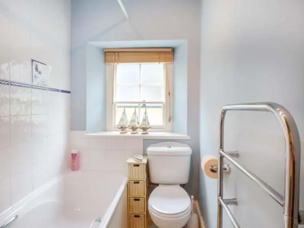 Image 2 of Cobble Cottage