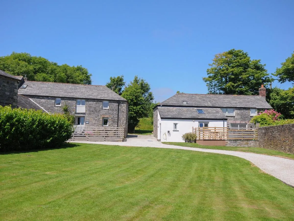 Image 5 of Courtyard Cottage – within the Helland Barton Farm collection