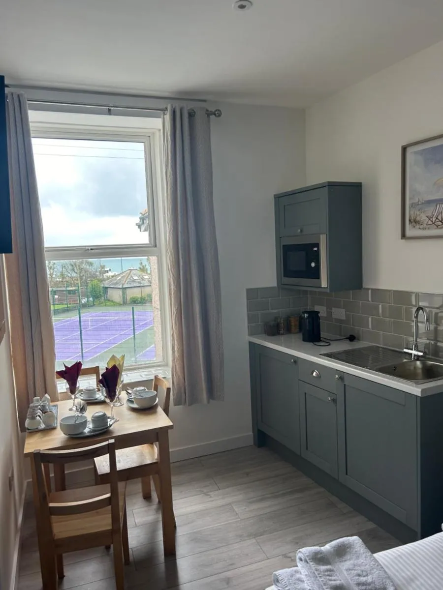 Image 2 of Duporth Guest House