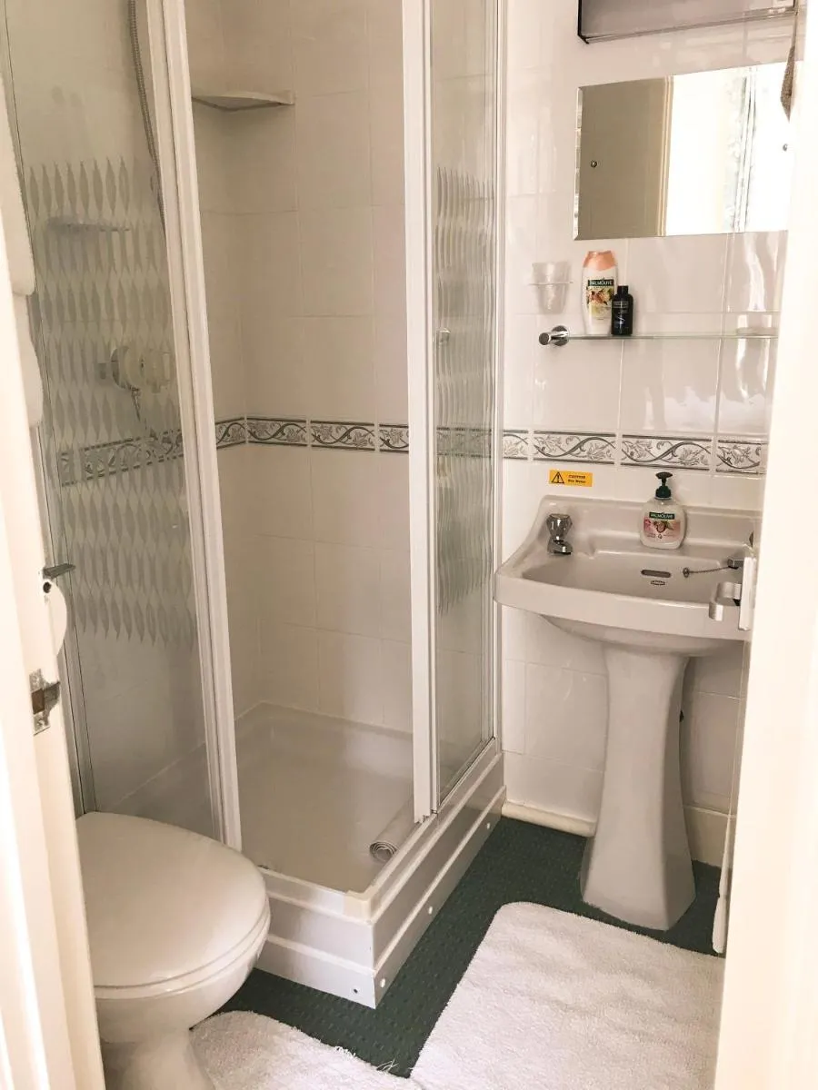 Image 6 of Elerkey Guest House