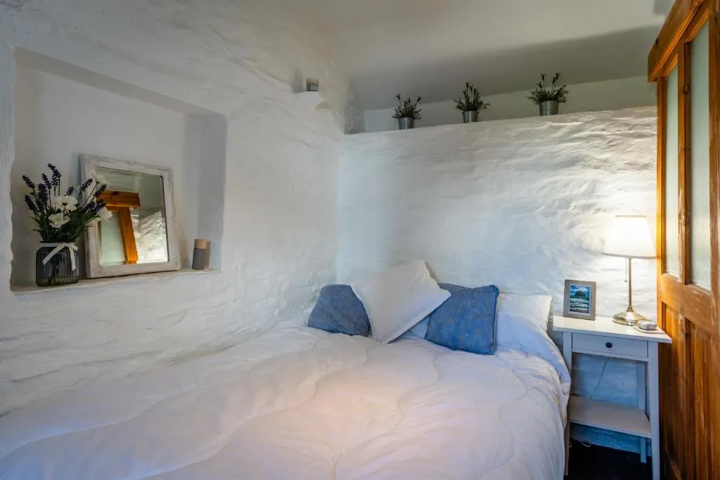 Image 3 of Finest Retreats – Garden Coombe