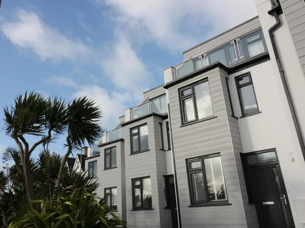 Image of Fistral Breeze