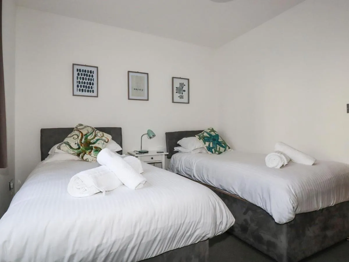 Image 1 of Flat 4