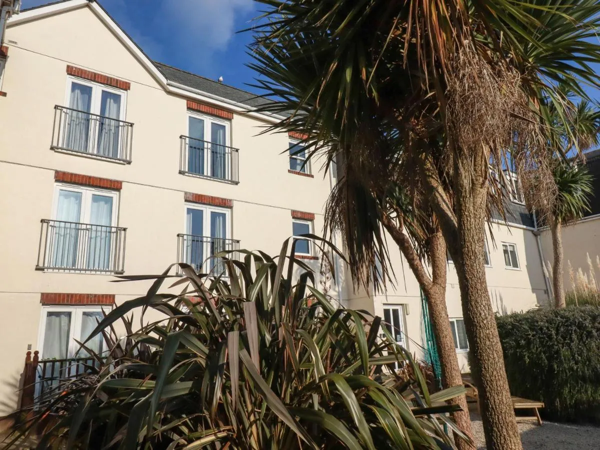 Image 5 of Flat 4