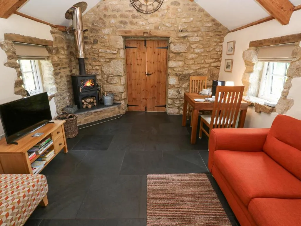Image 2 of Godolphin Barn