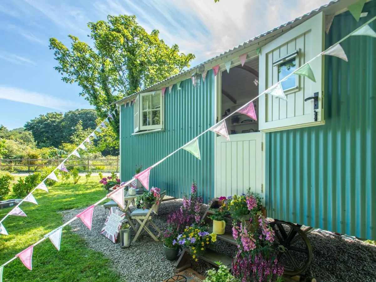 Image 4 of Gwithian Shepherds Hut