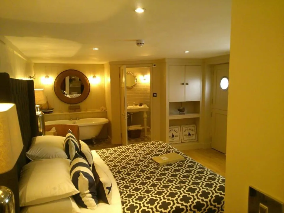 Image 1 of Headland House Luxury B&B