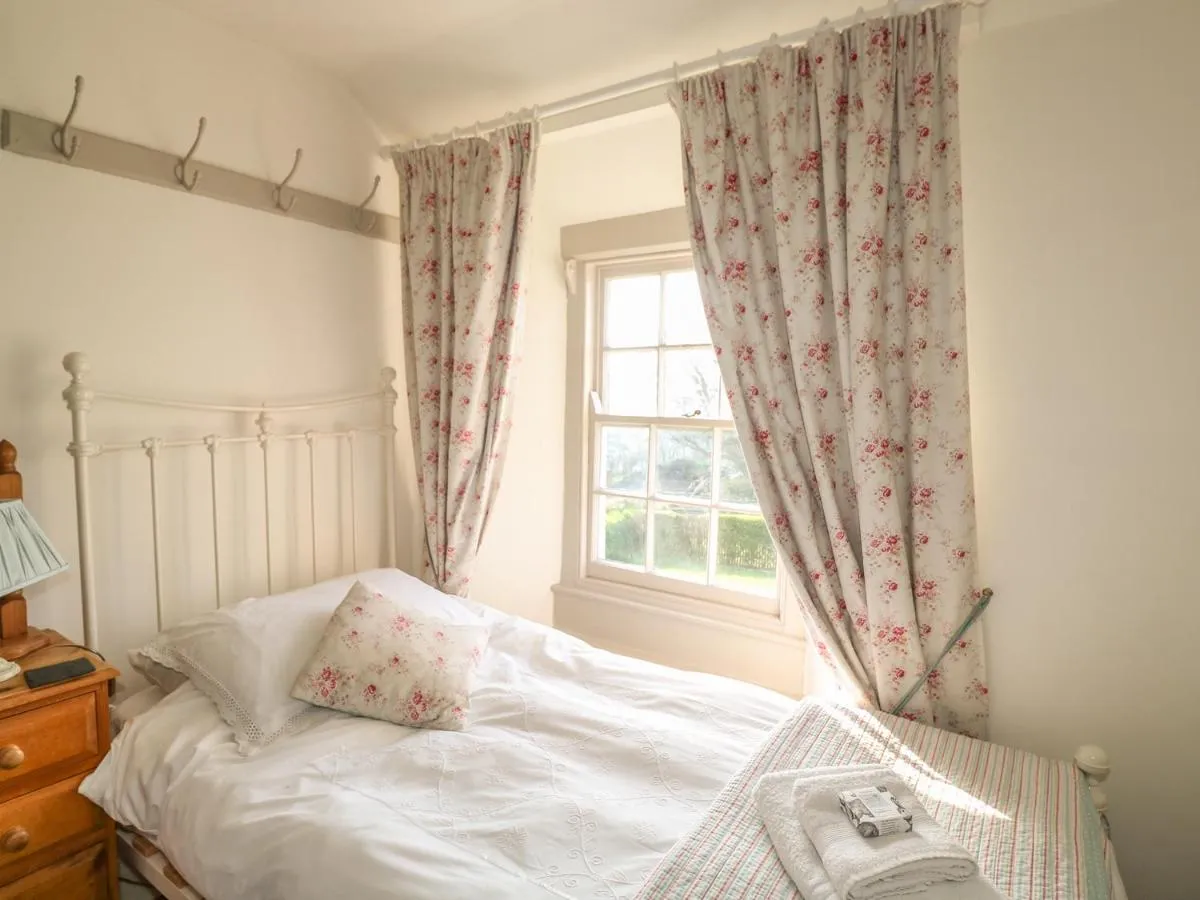 Image 1 of Home Farm Cottage