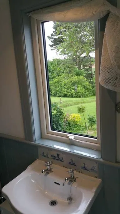 Image 6 of Horsna Parc Retreat