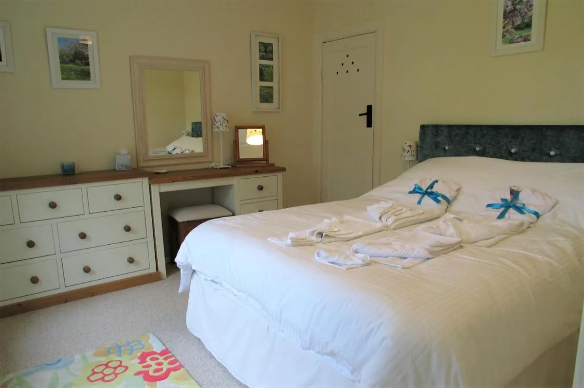 Image 1 of Horsna Parc Retreat