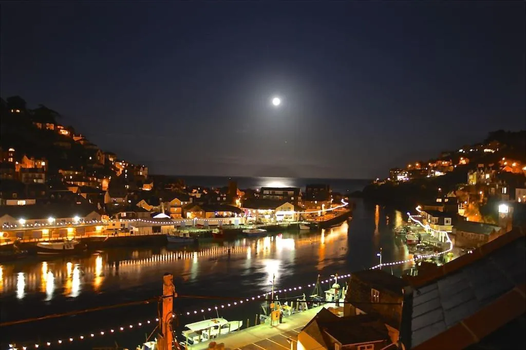 Image of Lanescot, Harbour View With Terrace