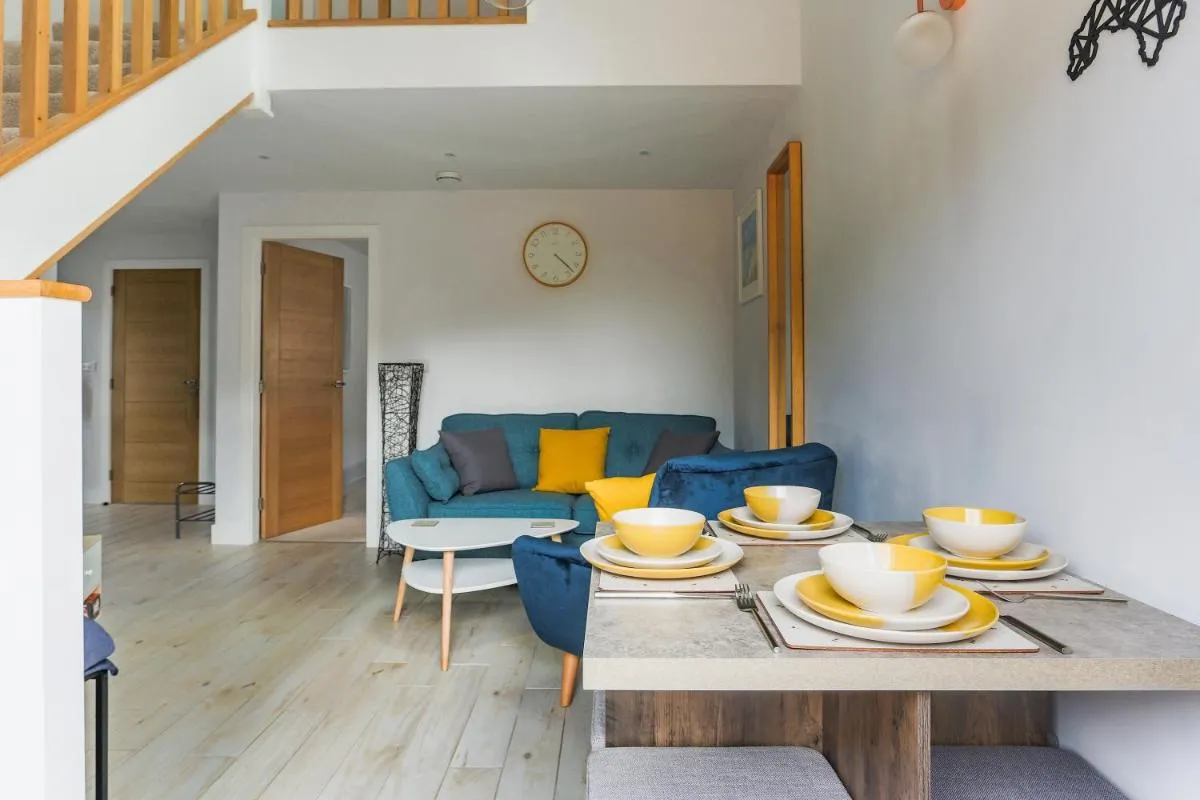 Image 4 of Little Cedars House