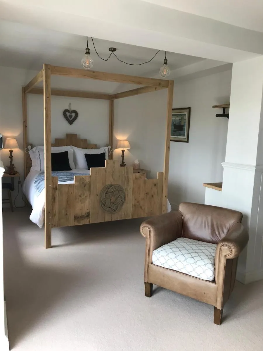 Image 3 of Mevagissey Boutique Flatlet with sea and countryside views