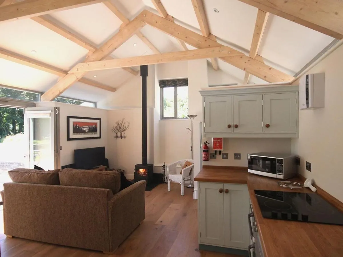Image 1 of Mugwell Barn