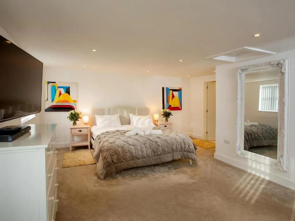 Image 1 of New Detached 3 Bed Luxe House on Exclusive Private Estate Close to Coast . Sleeps 6