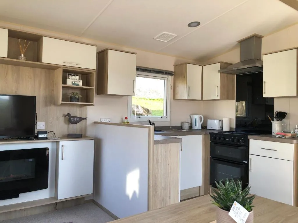 Image 4 of Newquay Bay Resort – SummerBreeze PV54