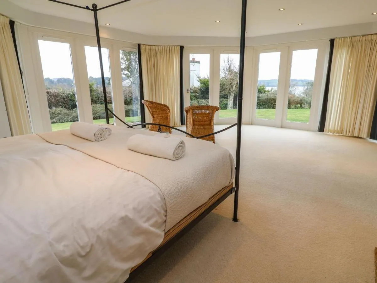 Image 1 of Penarvon House
