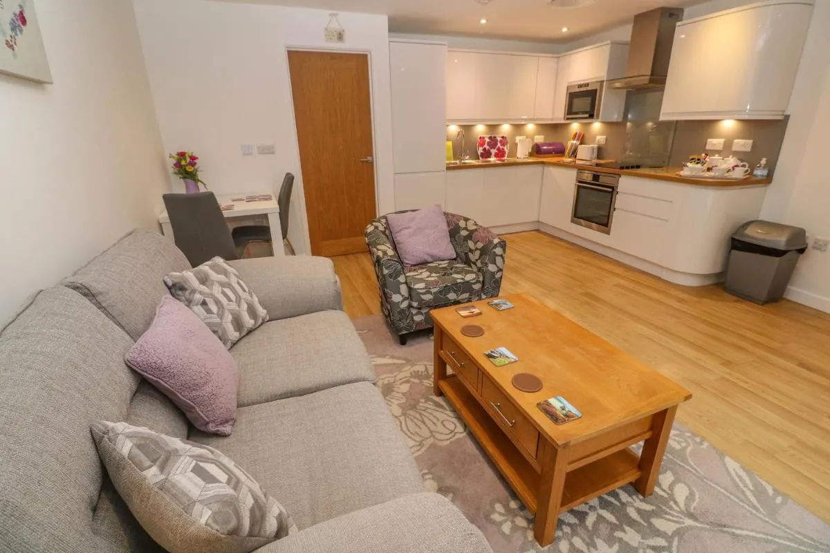 Image 3 of Pippas place