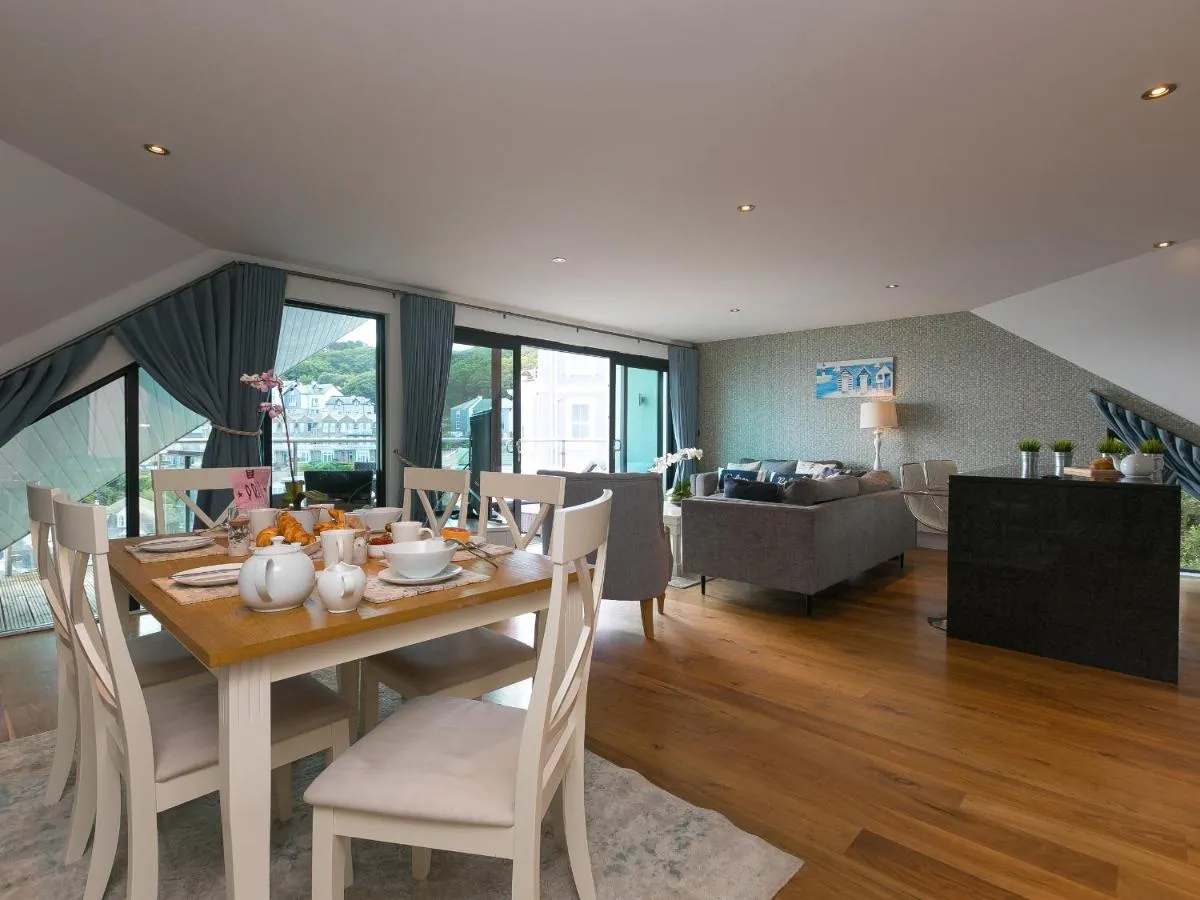 Image 3 of Porthminster Penthouse