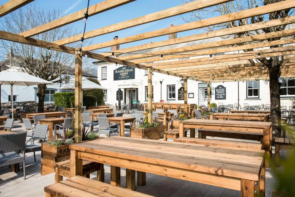 Image 3 of Rashleigh Arms