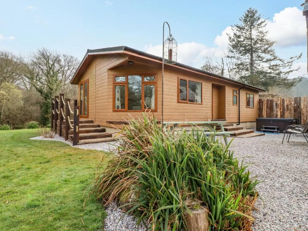 Image of Riverside Lodge