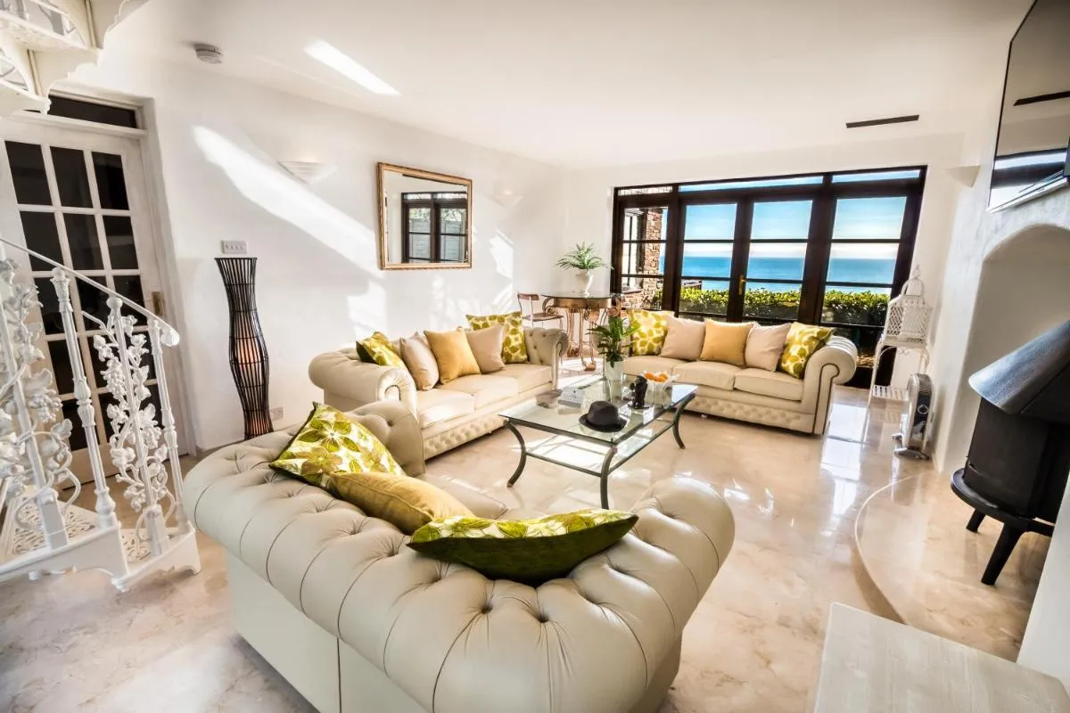 Image 4 of Seaside Fairy Tale Swiss Chalet〜The Best Sea Views